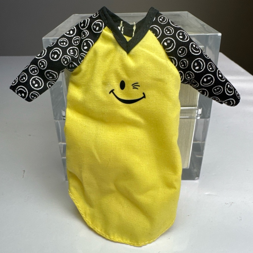 2000 Vintage Barbie Dreamy Touches Fashions 68089-94 Nightgown Only Yellow Wink